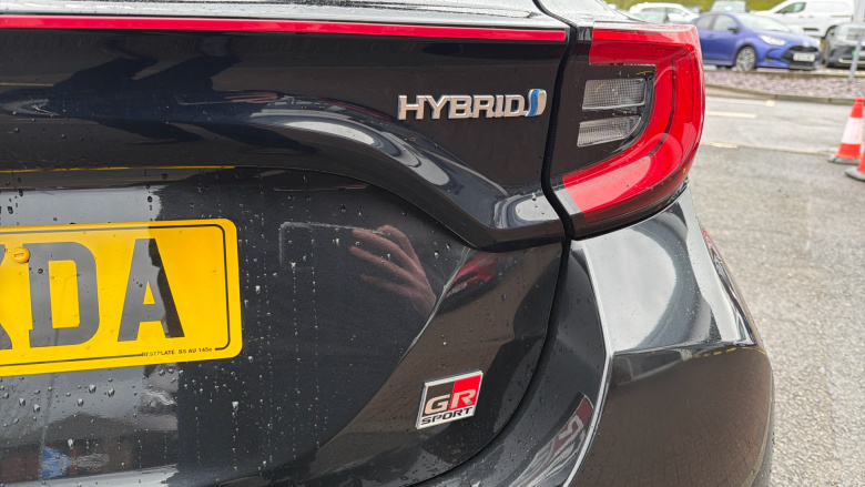 Toyota Yaris 1.5 Hybrid GR Sport 5dr CVT Hybrid Hatchback